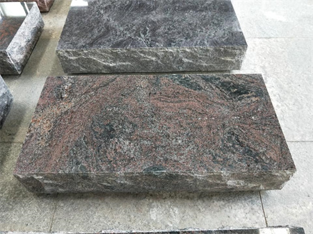 Wholesale Granite Monument Supplier Offering Door Shipping
